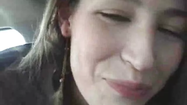Un sexy bellimbusto scaricare video porn in nero occhiali scopa un magro brunetta micio
