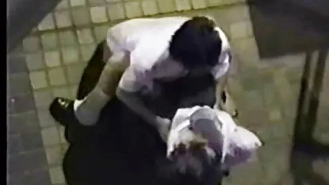Ragazzo versa sperma nella video porno italiani da scaricare gratis stretta figa di un asiatico