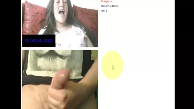 Un cane grasso, accarezza le sue grandi tette e sua sorella porn da scaricare con un grosso dildo