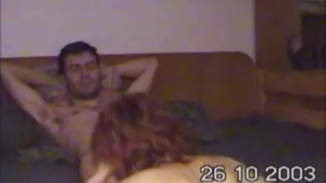Una giovane bruna al casting accarezza siti porno da scaricare gratis L.