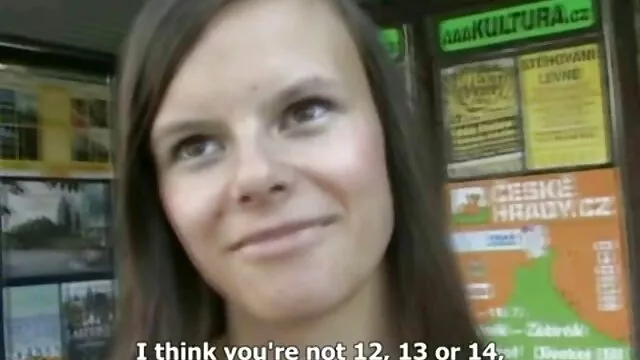 Mehndi Cacciatrice accarezzando scaricare video porn grandi tette di lei