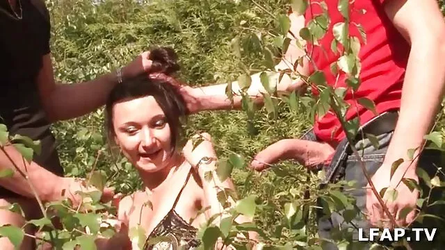 La bionda porno video da scaricare accarezzando il suo L. con piccoli giocattoli
