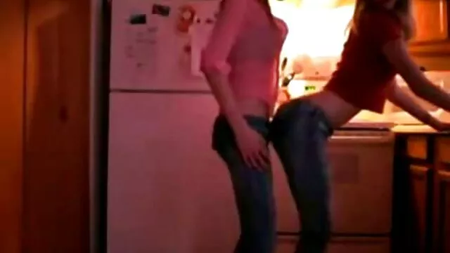Caldo Karlee porno per scaricare Parker ama diteggiatura L.