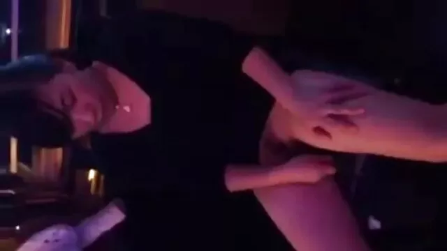 Julia cavalca un cazzo video porno da scaricare gratis